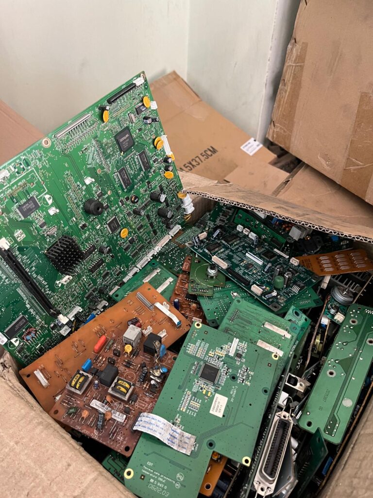 Devre kart hurdası alımı