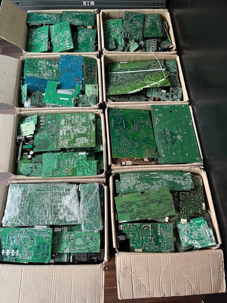 Her nevi devre kart hurdası yapılır